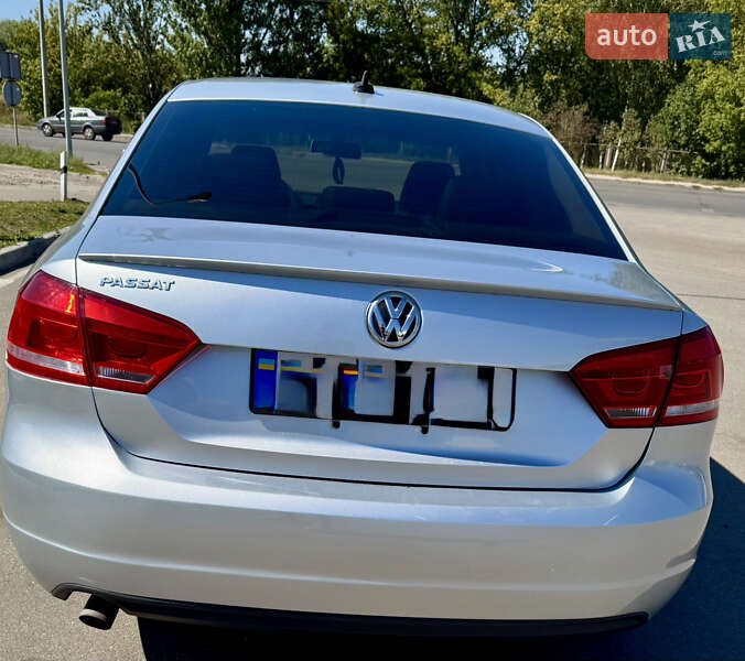 Седан Volkswagen Passat 2013 в Сумах