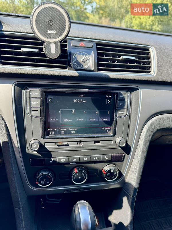 Седан Volkswagen Passat 2013 в Сумах