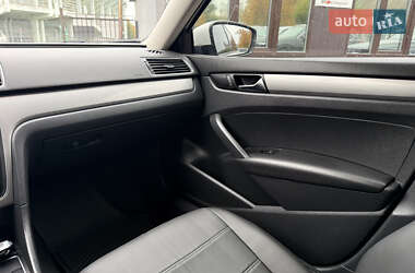Седан Volkswagen Passat 2014 в 