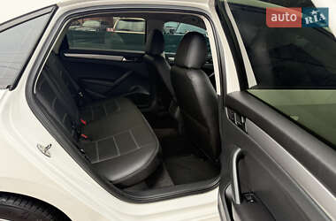Седан Volkswagen Passat 2014 в 