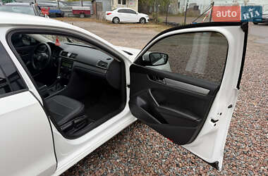 Седан Volkswagen Passat 2014 в 