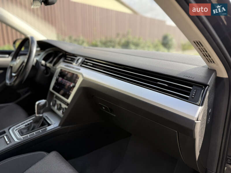 Универсал Volkswagen Passat 2018 в Броварах фото 37 Универсал Volkswagen Passat 2018 в Броварах