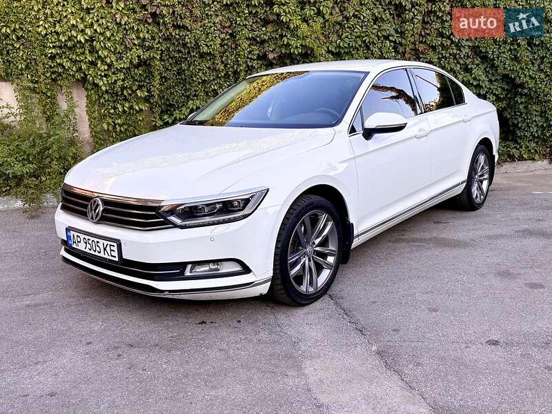 Седан Volkswagen Passat 2016 в Виннице