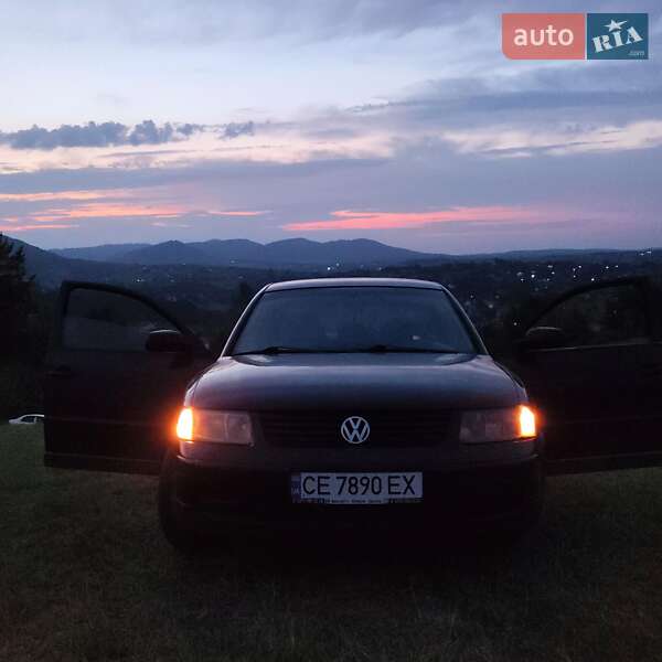 Седан Volkswagen Passat 1999 в Красноильске