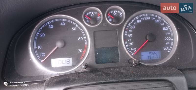 Универсал Volkswagen Passat 2004 в Тлумаче