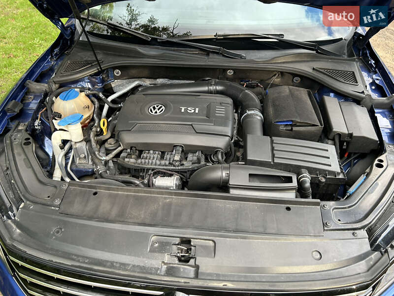 Седан Volkswagen Passat 2015 в Одессе