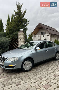 Седан Volkswagen Passat 2005 в 