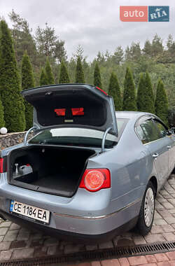 Седан Volkswagen Passat 2005 в 