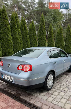 Седан Volkswagen Passat 2005 в 