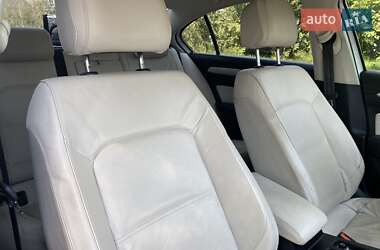 Седан Volkswagen Passat 2015 в 