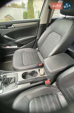 Седан Volkswagen Passat 2015 в 