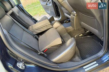 Седан Volkswagen Passat 2004 в  фото 39 Седан Volkswagen Passat 2004 в