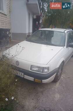 Седан Volkswagen Passat 1990 в Смеле