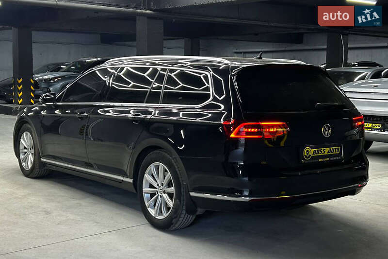 Універсал Volkswagen Passat 2018 в Чернівцях