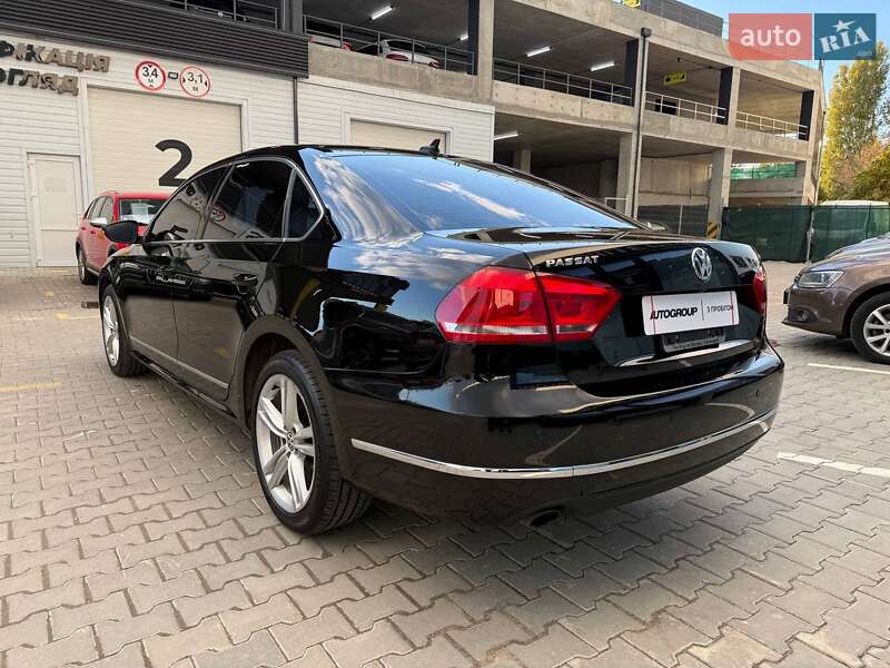 Седан Volkswagen Passat 2012 в Одесі