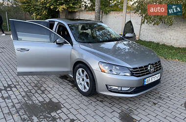Седан Volkswagen Passat 2012 в Хмільнику