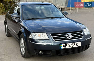 Седан Volkswagen Passat 2004 в  фото 14 Седан Volkswagen Passat 2004 в