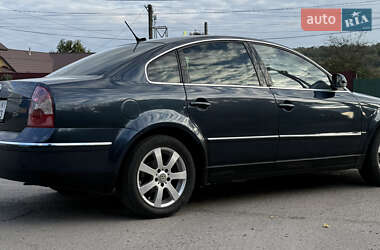 Седан Volkswagen Passat 2004 в  фото 22 Седан Volkswagen Passat 2004 в