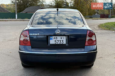 Седан Volkswagen Passat 2004 в  фото 15 Седан Volkswagen Passat 2004 в