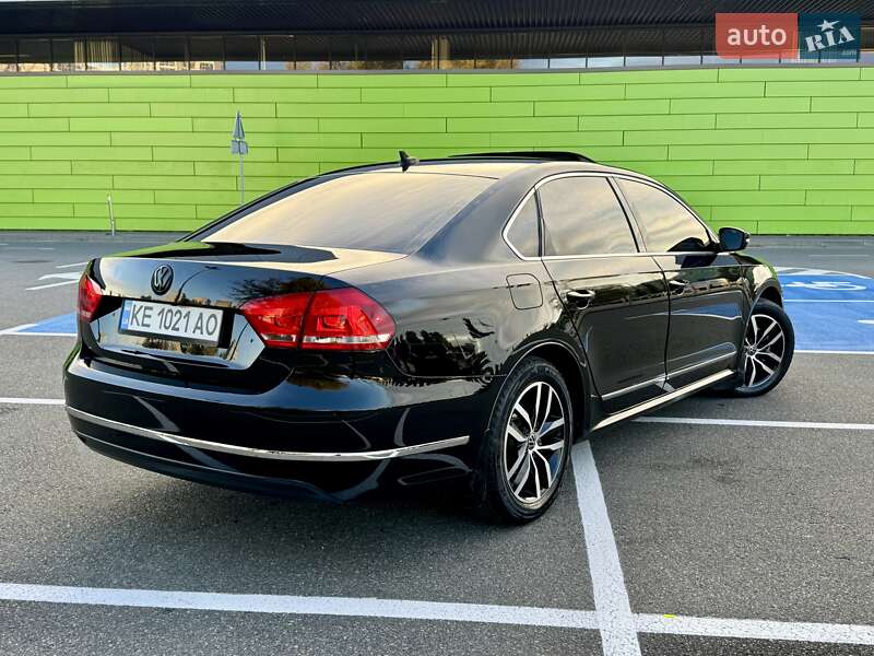 Седан Volkswagen Passat 2014 в Киеве