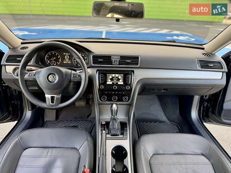 Седан Volkswagen Passat 2014 в Киеве