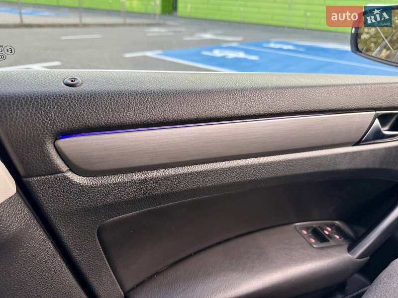 Седан Volkswagen Passat 2014 в Киеве