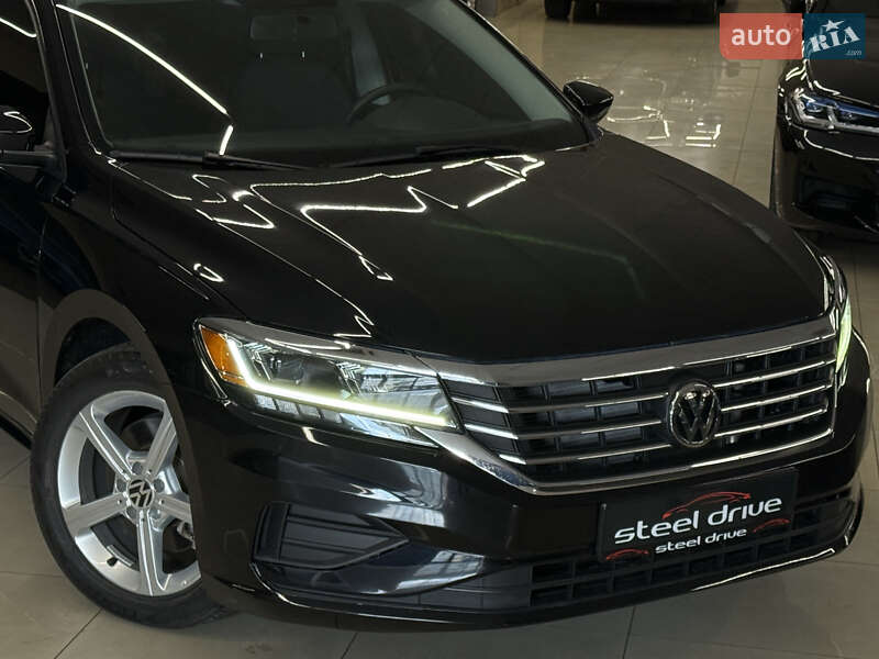 Седан Volkswagen Passat 2021 в Николаеве