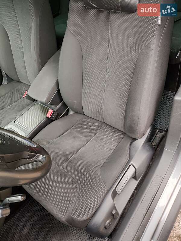 Универсал Volkswagen Passat 2006 в Киеве