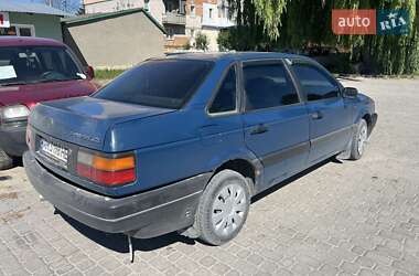 Седан Volkswagen Passat 1989 в 