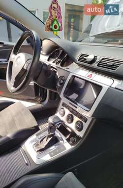 Седан Volkswagen Passat 2006 в 
