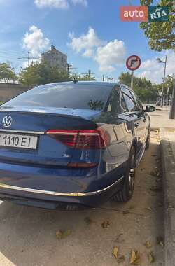 Седан Volkswagen Passat 2016 в 