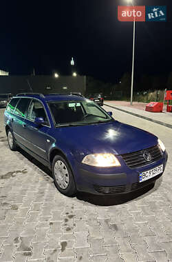 Универсал Volkswagen Passat 2002 в Стрые