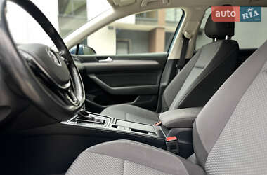 Универсал Volkswagen Passat 2015 в 