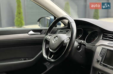 Универсал Volkswagen Passat 2015 в 