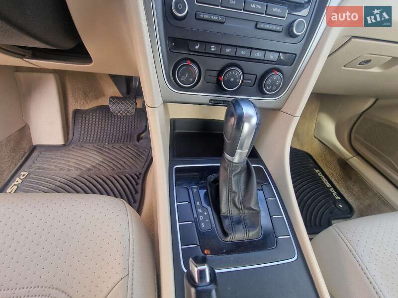 Седан Volkswagen Passat 2013 в Запорожье