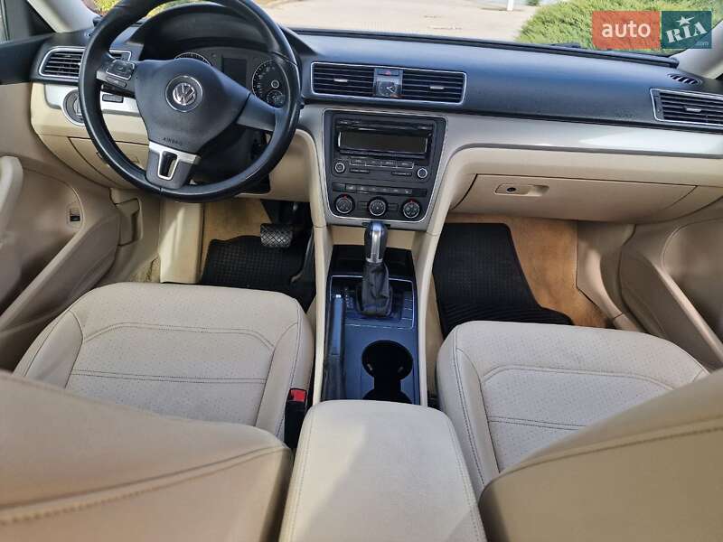 Седан Volkswagen Passat 2013 в Запорожье