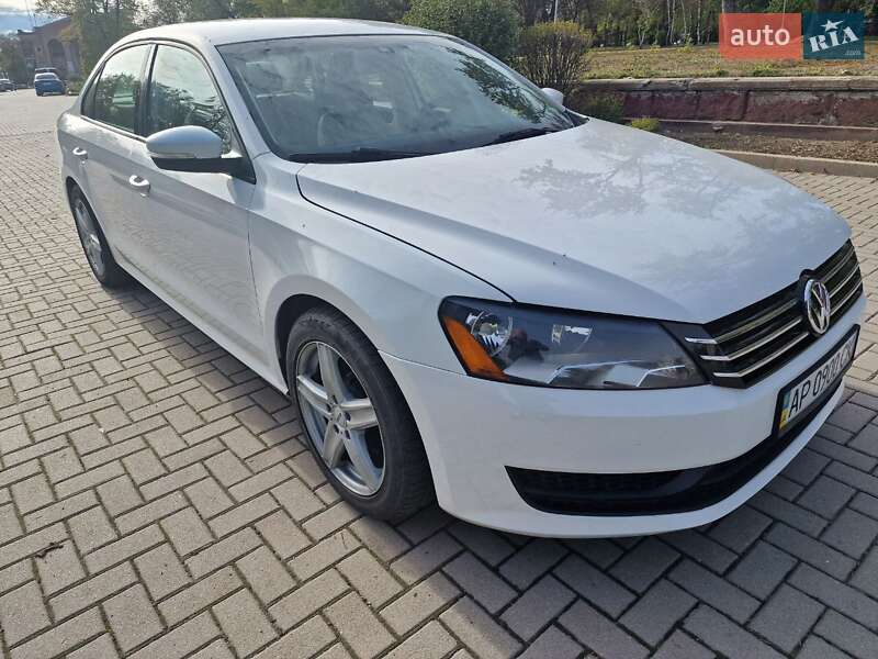 Седан Volkswagen Passat 2013 в Запорожье