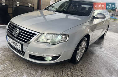 Седан Volkswagen Passat 2010 в 