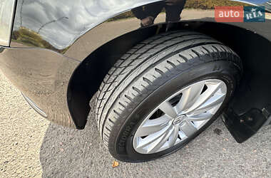 Седан Volkswagen Passat 2013 в 