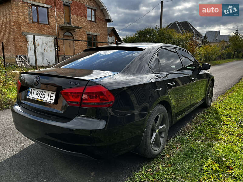 Седан Volkswagen Passat 2012 в Ивано-Франковске