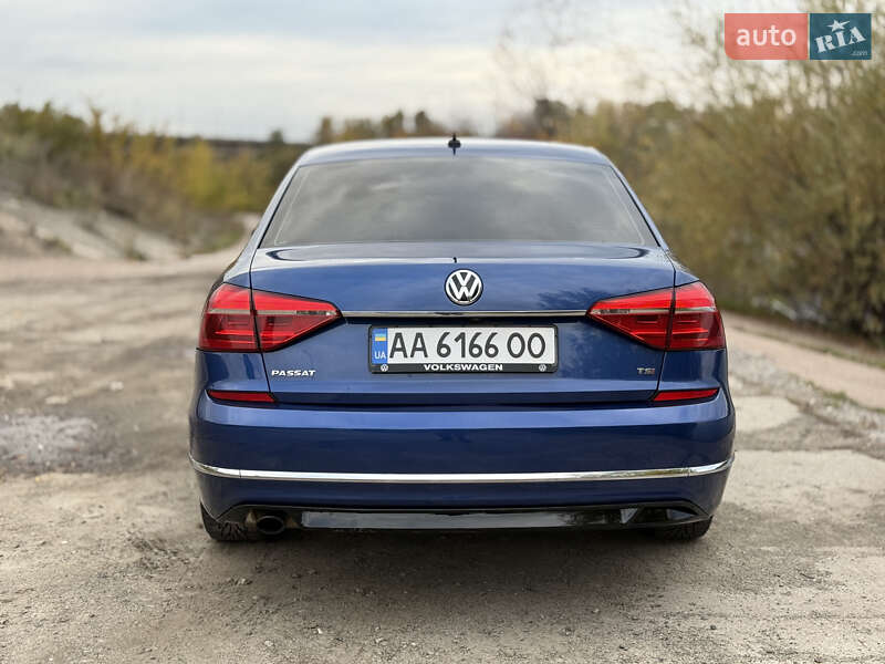 Седан Volkswagen Passat 2016 в Киеве