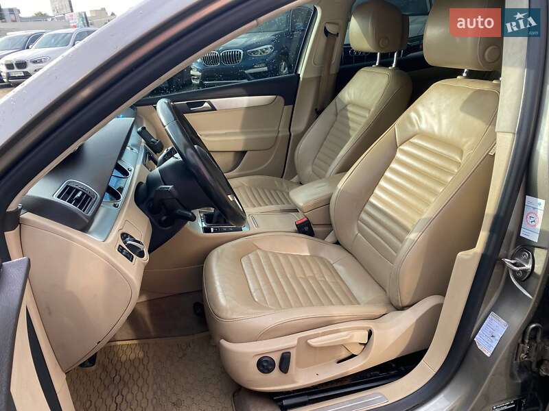 Универсал Volkswagen Passat 2013 в Львове