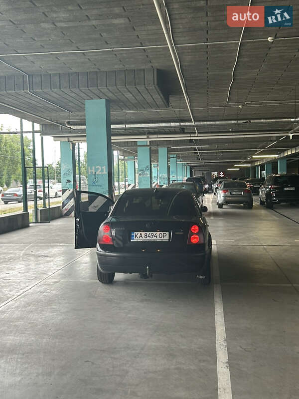 Седан Volkswagen Passat 2003 в Киеве фото 5 Седан Volkswagen Passat 2003 в Киеве