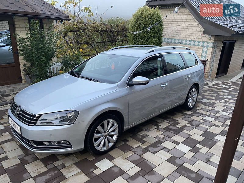 Универсал Volkswagen Passat 2012 в Бучаче