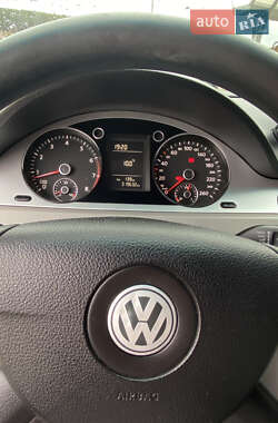 Седан Volkswagen Passat 2009 в 