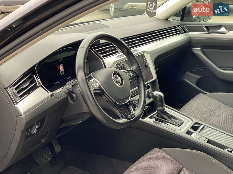 Універсал Volkswagen Passat 2018 в Києві