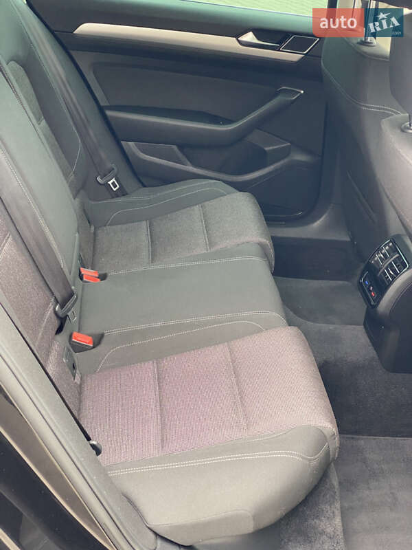 Універсал Volkswagen Passat 2018 в Києві