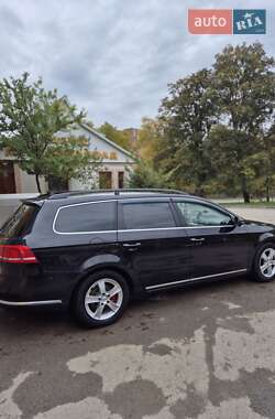 Универсал Volkswagen Passat 2013 в 