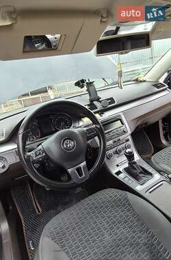 Универсал Volkswagen Passat 2013 в 