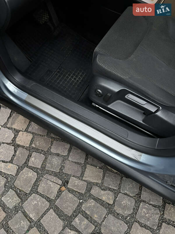 Седан Volkswagen Passat 2010 в Иршаве